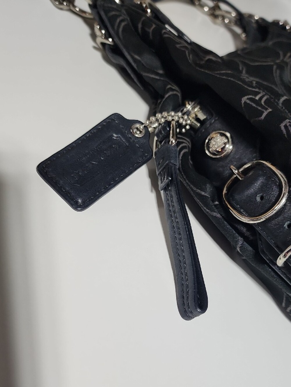 Coach Black Signature Shoulder Bag with Silver Hardware - Picture 2 of 8